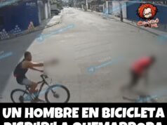 Un hombre en bicicleta dispara a quemarropa contra otra persona en plena vía pública